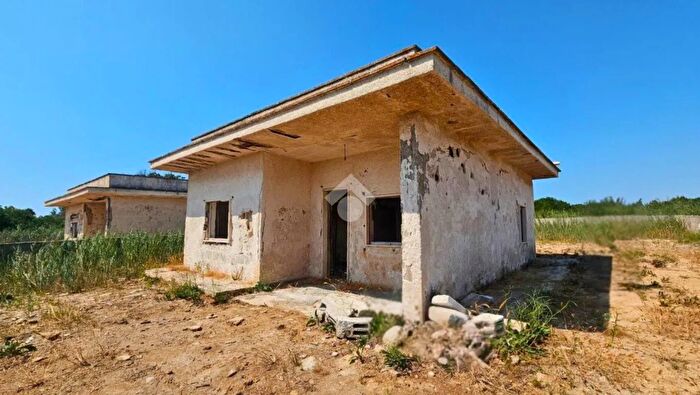 Casa trilocale in vendita in Via Giovanni Rizzetti, Porto Cesareo