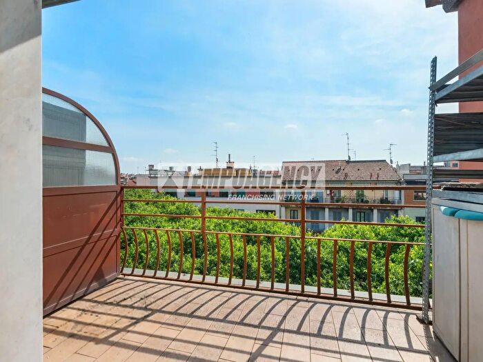Appartamento trilocale in vendita in Via Gaspare Aselli, Milano