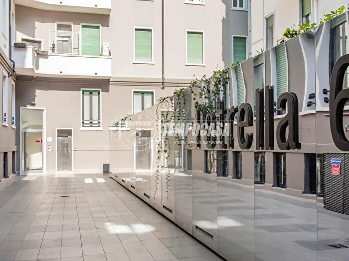 Appartamento monolocale in vendita in Via Petrella, Milano