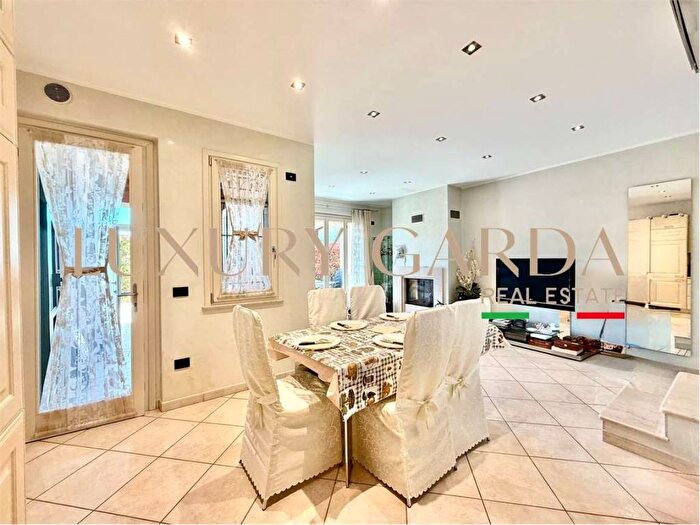 Casa con 5 locali in affitto in Barcuzzi, Lonato del Garda