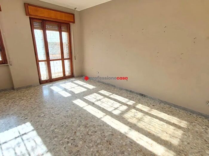 Appartamento trilocale in vendita in Via Giulio De Petra, Foggia