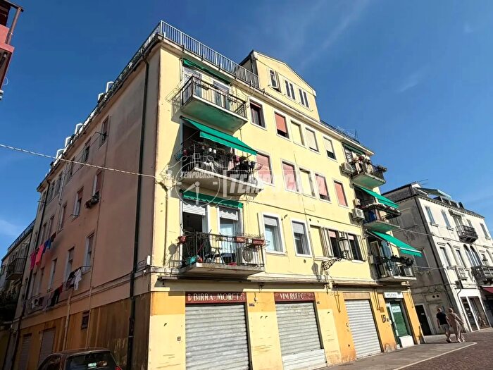 Appartamento quadrilocale in vendita in Chioggia