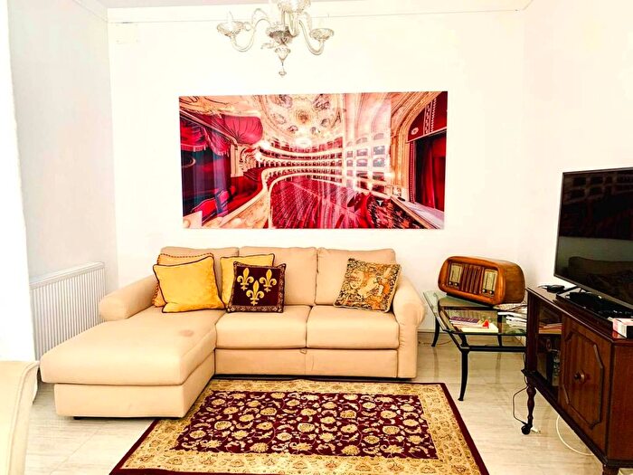 Appartamento trilocale in affitto in Via Benvenuto Cellini, Mestre, Venezia