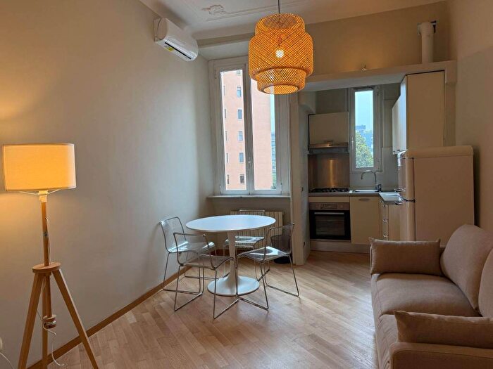 Appartamento bilocale in affitto in Porta Romana Medaglie dOro, Milano