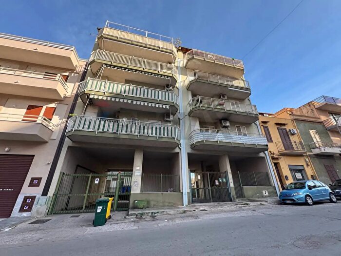 Appartamento con 5 locali in vendita in Corso Vittorio Emanuele, Villabate