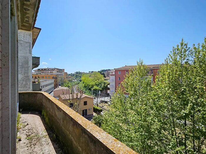 Appartamento trilocale in vendita in Via Domenico Pedacchiola, Bracciano