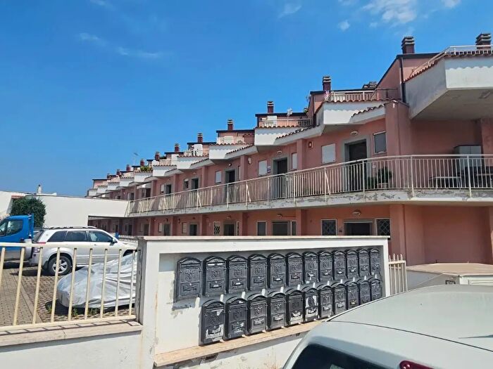 Appartamento trilocale in vendita in Via Aurelia Vecchia, Santa Marinella