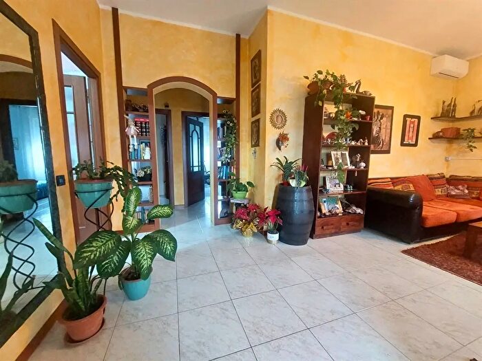 Casa in vendita in Via Camillo Benso Cavour, Santo Stefano Ticino