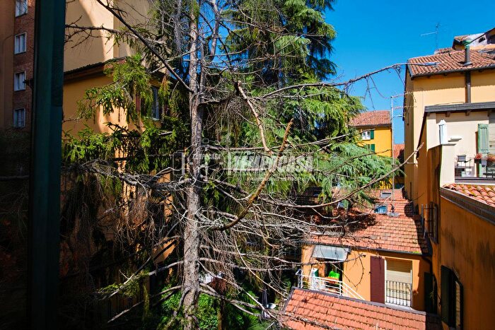 Appartamento monolocale in vendita in Via dellUnione, Bologna