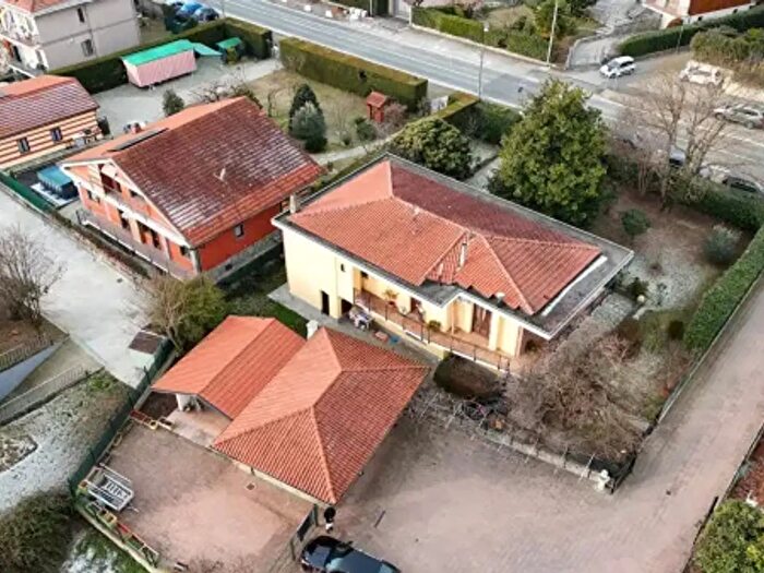 Casa con 6 locali in vendita in Via Alpignano, Givoletto