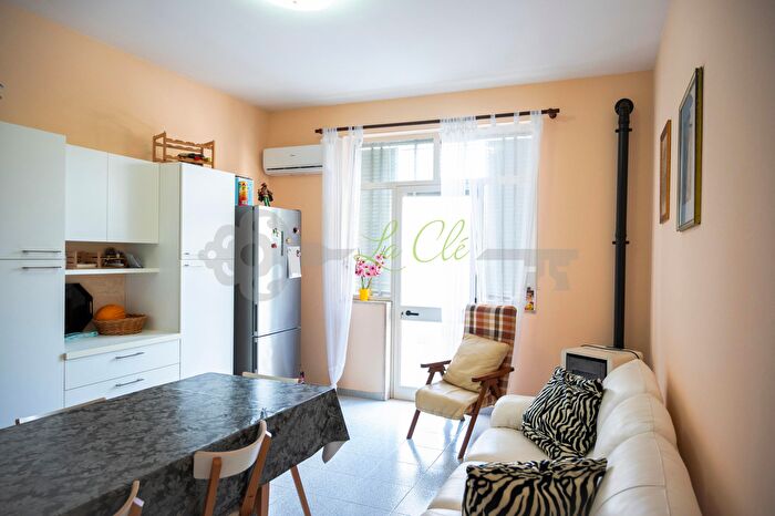 Casa con 8 locali in vendita in Cavallino