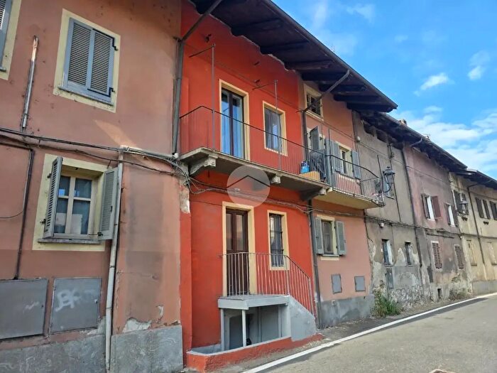 Casa bilocale in vendita in Vicolo Scuole, Rivarossa