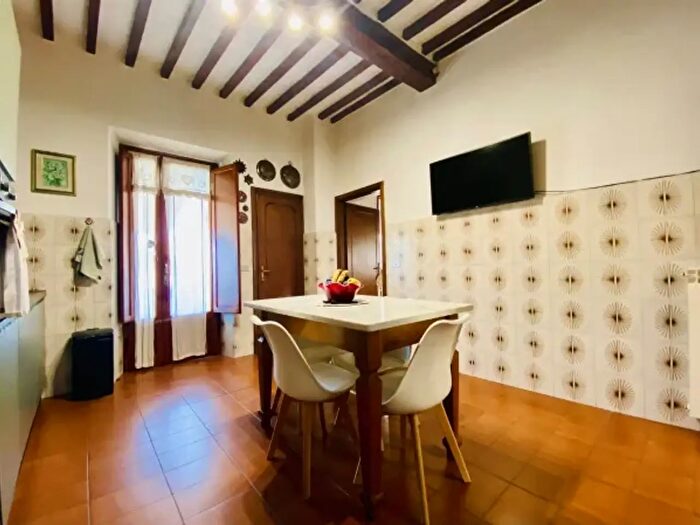 Appartamento con 5 locali in vendita in Via della Croce Prima, Lucca