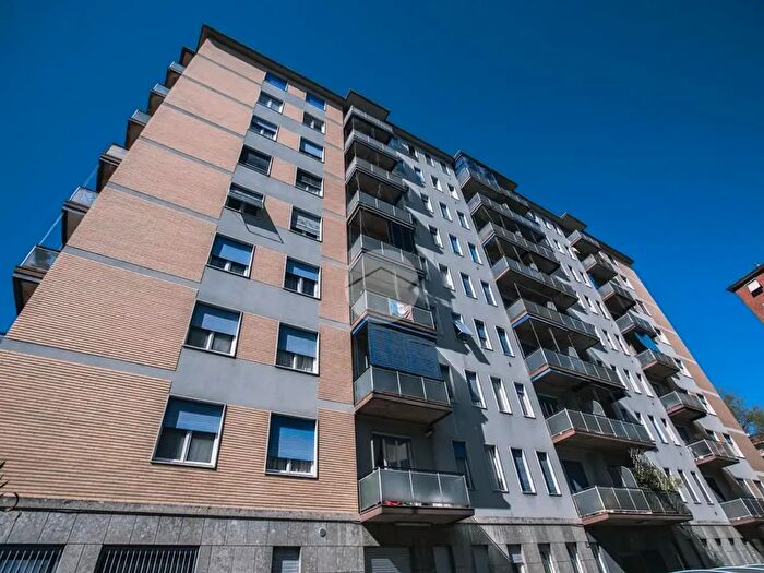 Appartamento bilocale in vendita in Via Gulli, Milano
