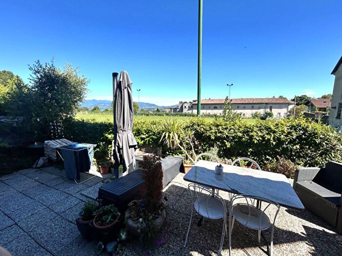 Appartamento trilocale in affitto in Via ai Crotti, Albavilla
