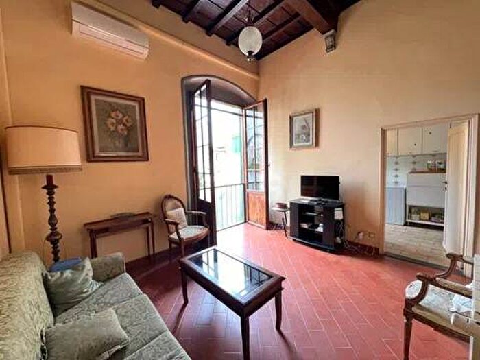 Appartamento trilocale in affitto in Via Delle Caldaie, Santo Spirito, Firenze