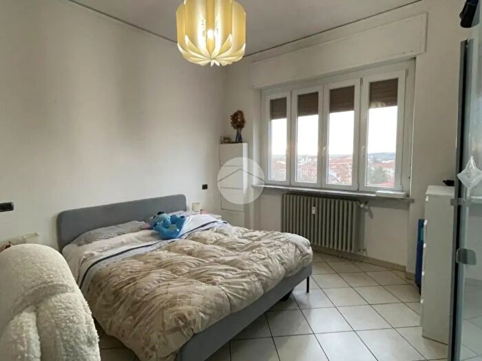 Appartamento trilocale in affitto in Via Arò, Asti