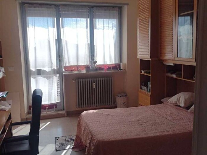 Appartamento quadrilocale in affitto in VIA PETRARCA, San Salvario Dante, Torino