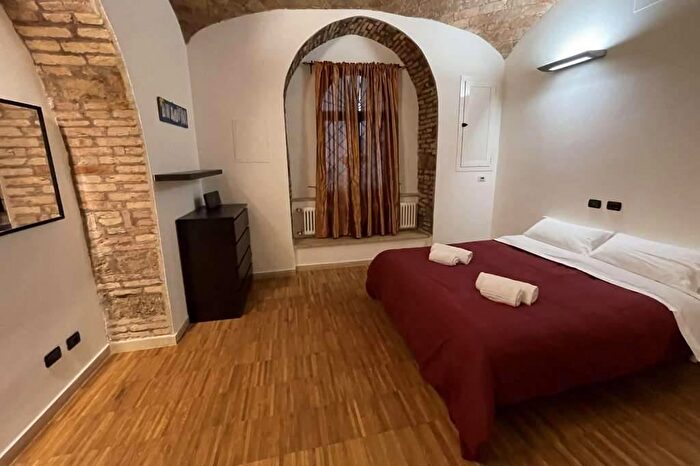 Appartamento bilocale in vendita in Via dei Campani, Roma