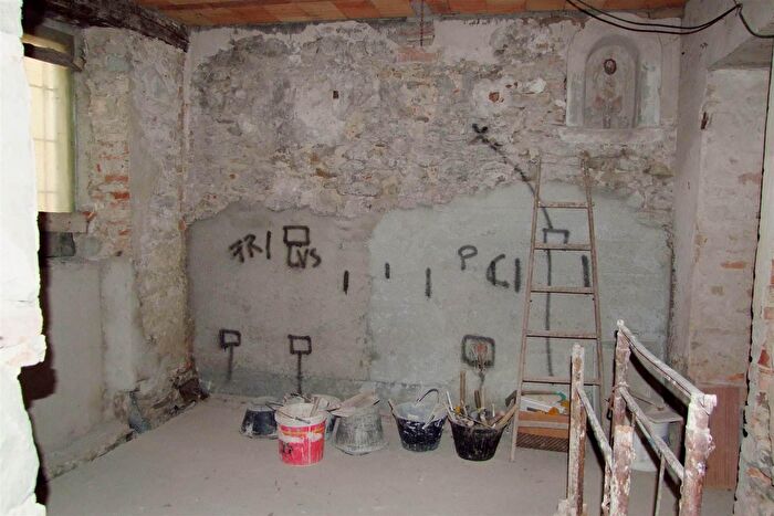 Appartamento trilocale in vendita in Dicomano