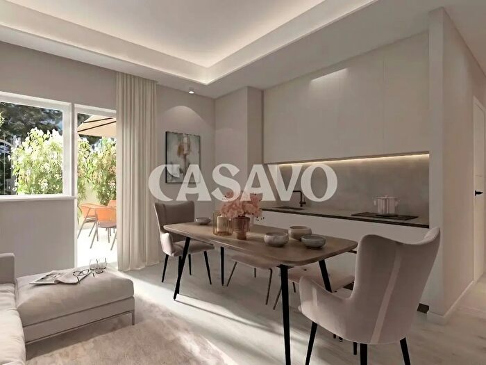 Appartamento trilocale in vendita in Via del Forte Braschi, Roma