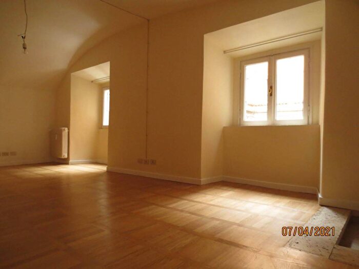 Appartamento quadrilocale in affitto in Piazza di SantEustachio, Pantheon, Roma