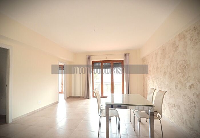 Appartamento quadrilocale in vendita in Via Santa Lucia, Valfabbrica