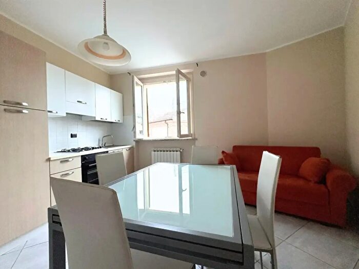 Appartamento bilocale in vendita in Via della Rocca, Vezza DAlba