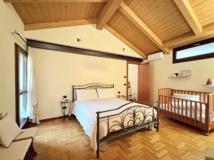 Casa in vendita in Via Beato Galfrè, Verduno