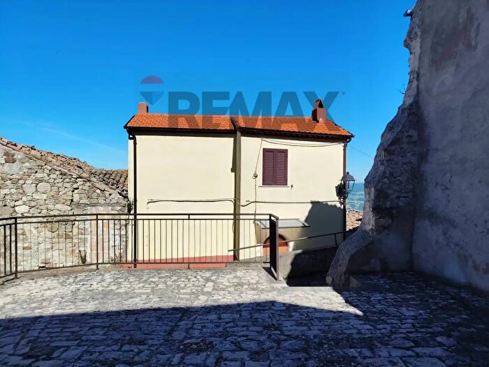 Casa con 6 locali in vendita in Via Castello, Sant'Angelo Limosano