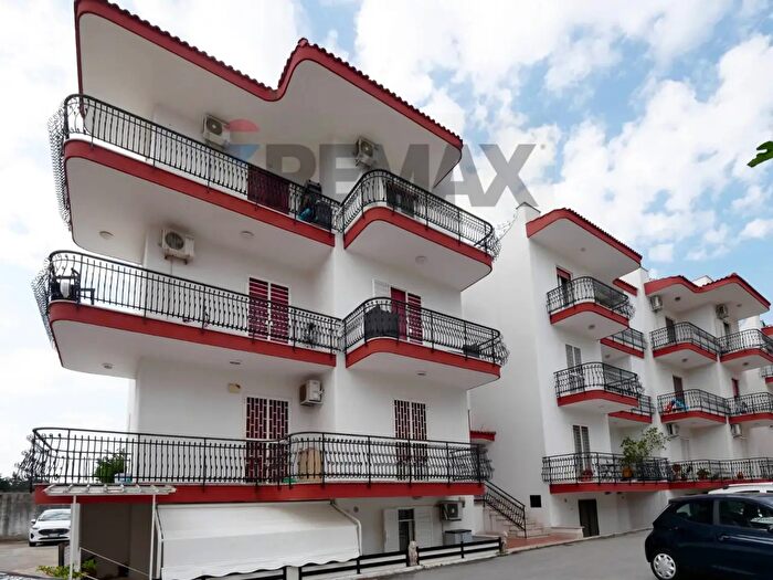 Appartamento trilocale in vendita in Via Montrone b, Valenzano