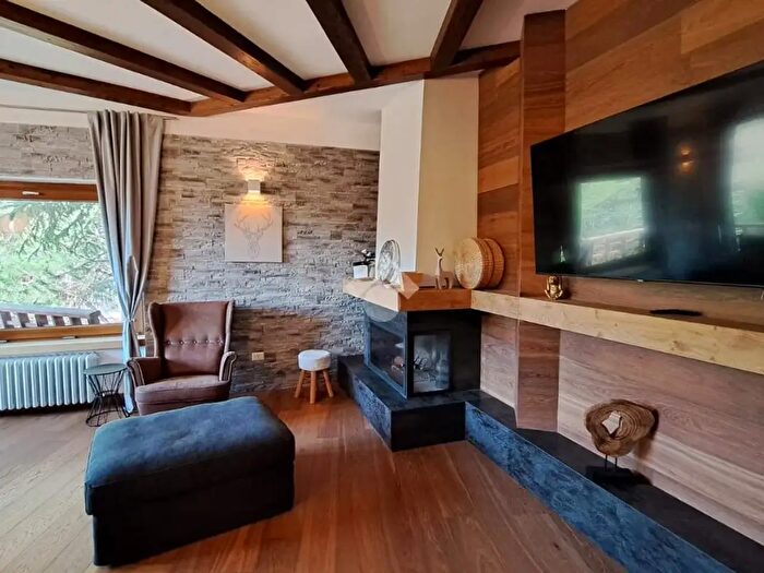 Appartamento con 5 locali in vendita in Via Aldo Moro, Roccaraso