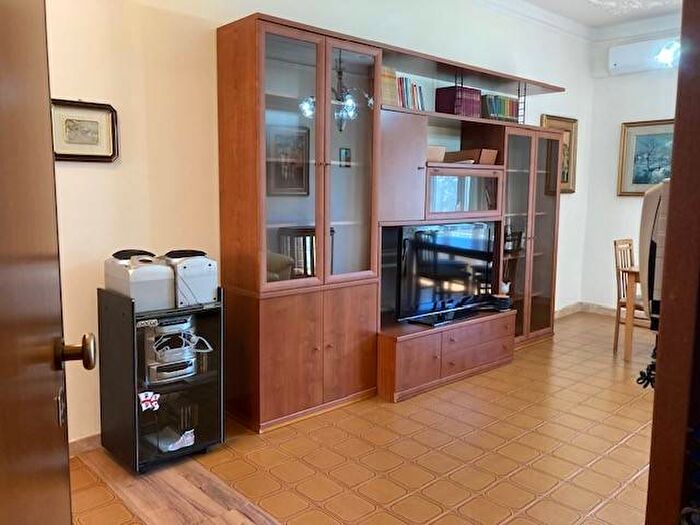 Appartamento quadrilocale in affitto in Via Monsignor Parraguez, Monte Claro, Cagliari