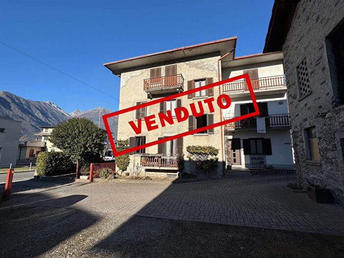 Appartamento quadrilocale in vendita in Strada Statale, Prata Camportaccio