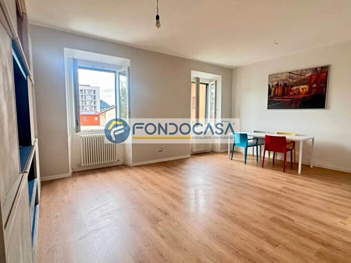 Appartamento trilocale in vendita in Via Don Ferrante, Lecco