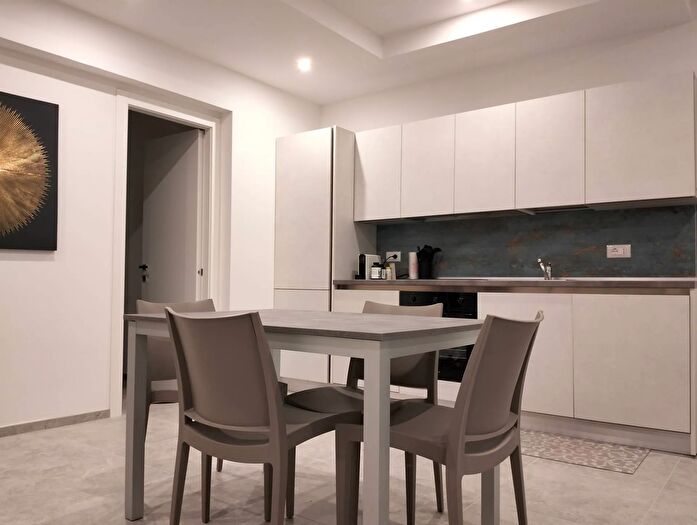 Appartamento bilocale in affitto in Via Calcagno, Varazze