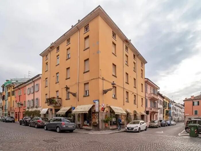 Appartamento trilocale in vendita in Borgo delle Grazie, Parma