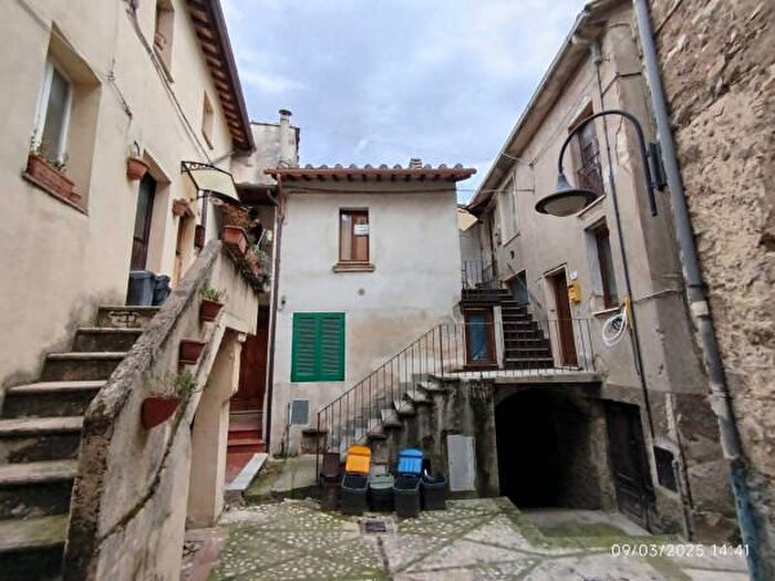 Appartamento bilocale in vendita in Via dei Cacciatori, Terni