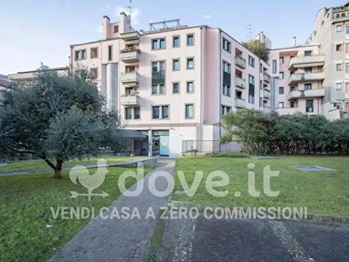 Appartamento trilocale in vendita in Via G Garibaldi, Desio
