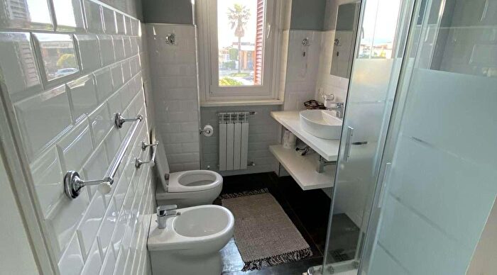 Casa in affitto in Marina di Massa Massa MassaCarrara Toscana Italia, Massa