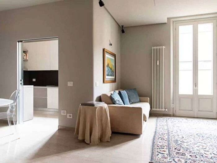 Appartamento trilocale in affitto in Via Maurizio Quadrio, Garibaldi Corso Como, Milano