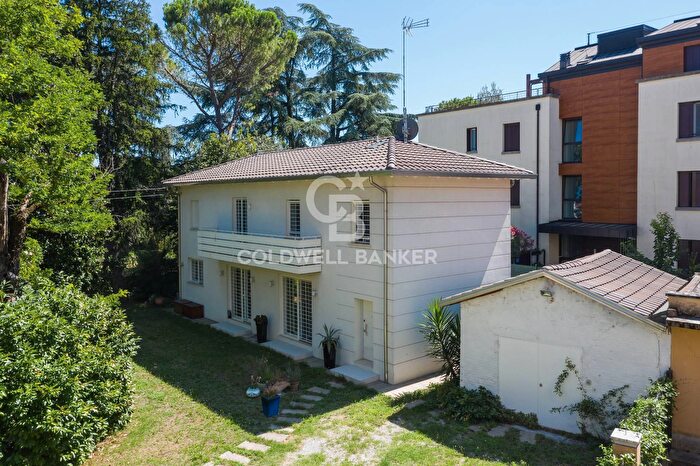 Casa con 5 locali in vendita in Via Mazzini, Castel San Pietro Terme