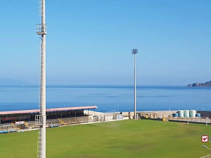 Appartamento quadrilocale in affitto in Baia del Tono, Milazzo