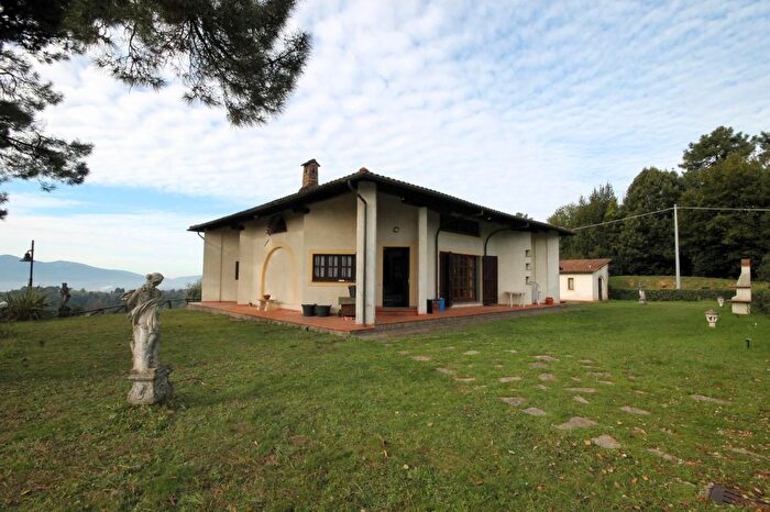 Casa con 7 locali in vendita in Ia della Contea, Montecarlo