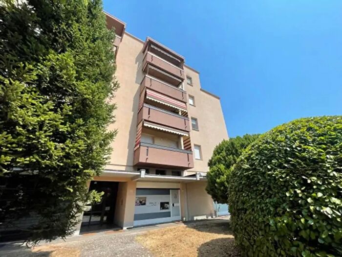 Appartamento bilocale in vendita in Via Vittorio Alfieri, Villa Cortese