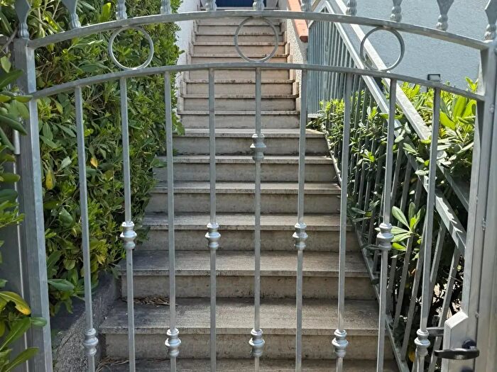 Appartamento trilocale in vendita in Via Giovanni Amendola, Sangineto