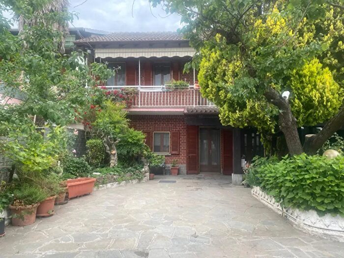Casa con 5 locali in vendita in Via Carignano, Scalenghe
