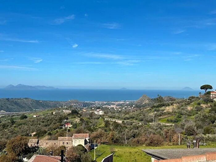 Casa quadrilocale in vendita in Via Papaianni, Castroreale