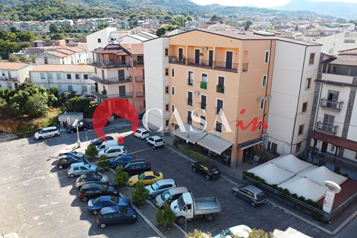 Appartamento con 5 locali in vendita in Vittorio Veneto, SantAgata Di Militello