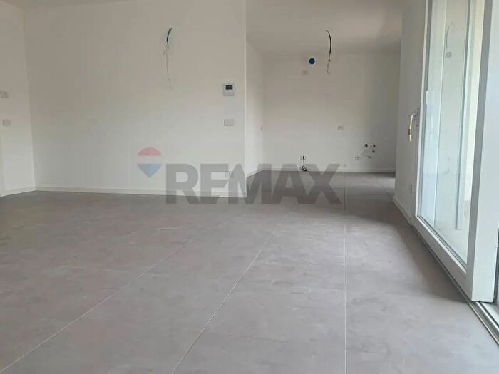 Appartamento quadrilocale in vendita in Pzza Libertà, Stezzano